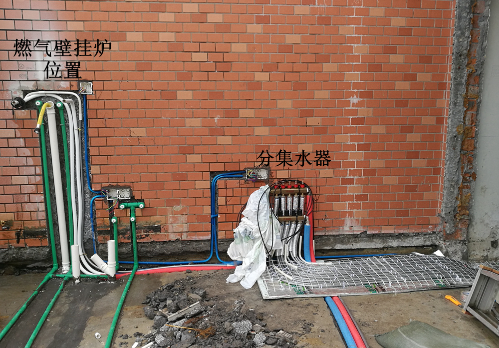 地暖安装.jpg